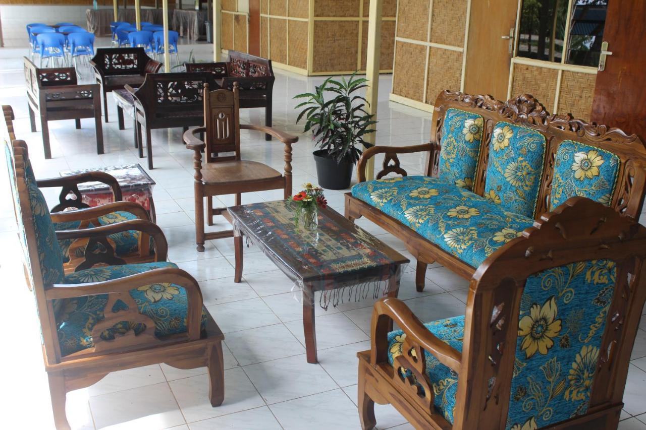 Pondok Wisata Dan Restoran Elim Waingapu Eksteriør bilde