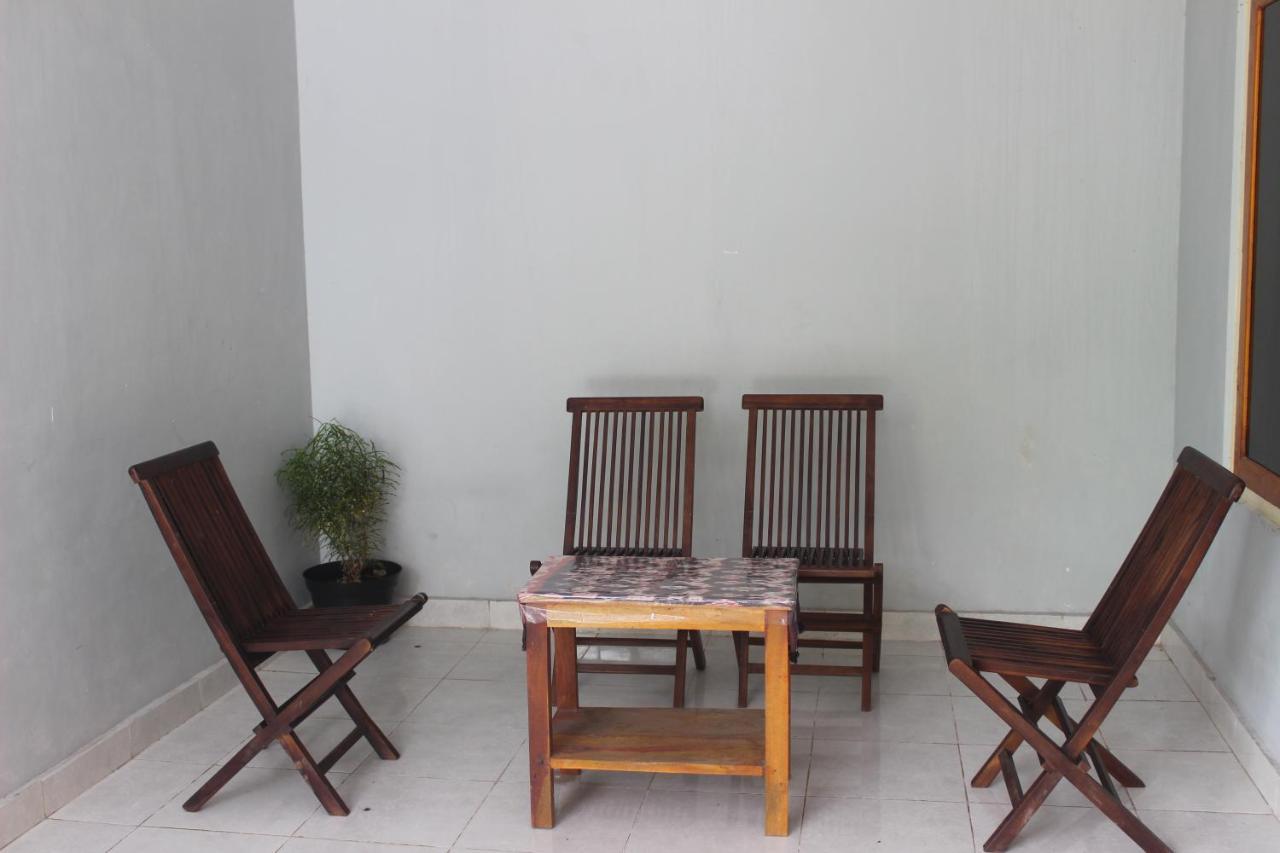 Pondok Wisata Dan Restoran Elim Waingapu Eksteriør bilde