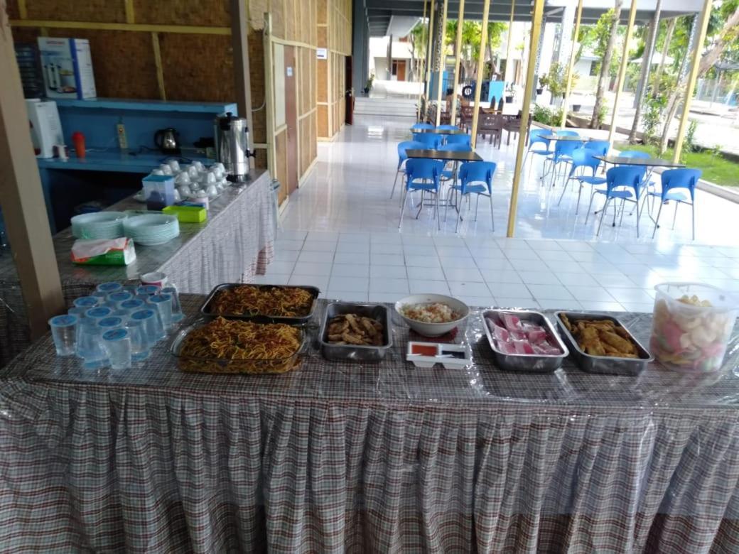 Pondok Wisata Dan Restoran Elim Waingapu Eksteriør bilde