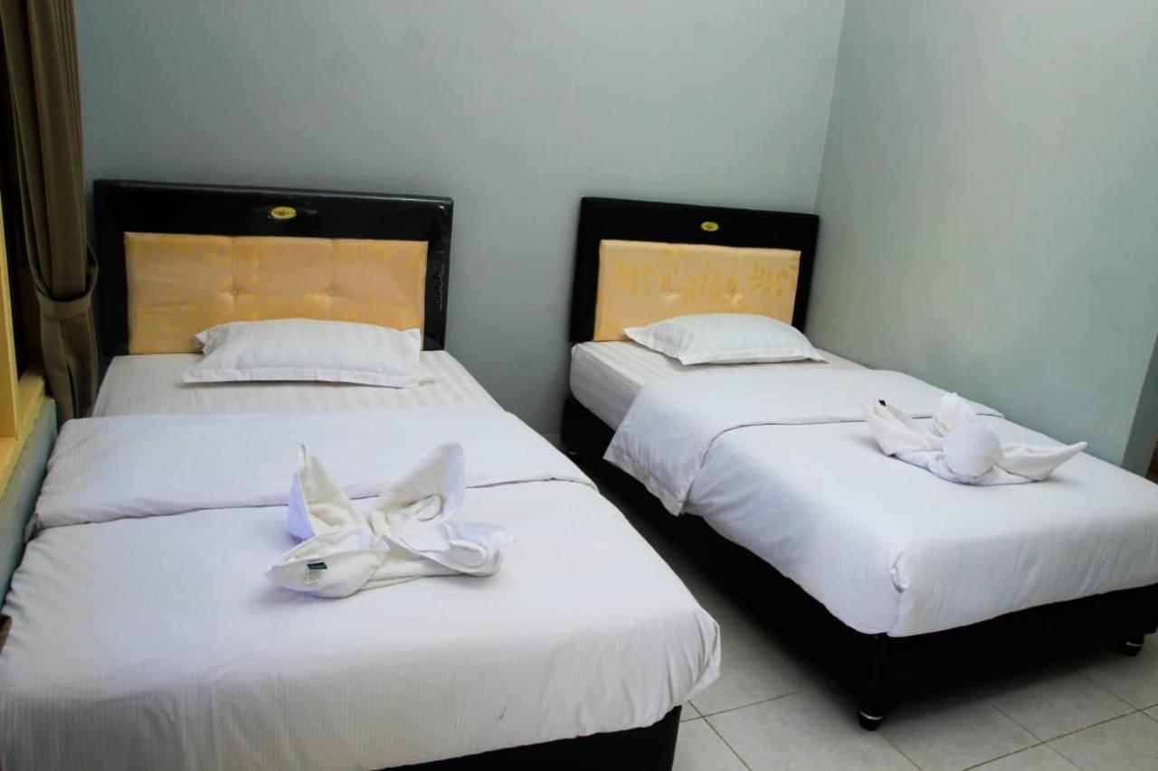Pondok Wisata Dan Restoran Elim Waingapu Eksteriør bilde